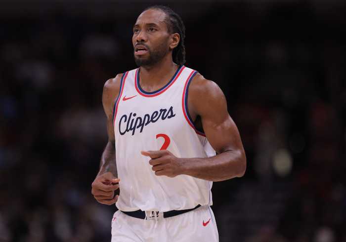 伦纳德24+3+2率快船三节碾压篮网 哈登19+6+8导演进攻风暴