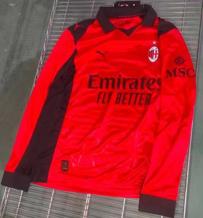 米兰联名球衣谍照曝光，月底发布含围巾