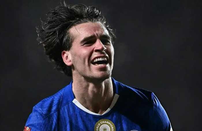 吉乌否认递交转会申请，称在伦敦很开心